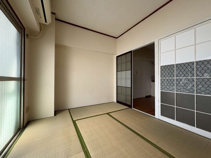 シャトー舟入の内装