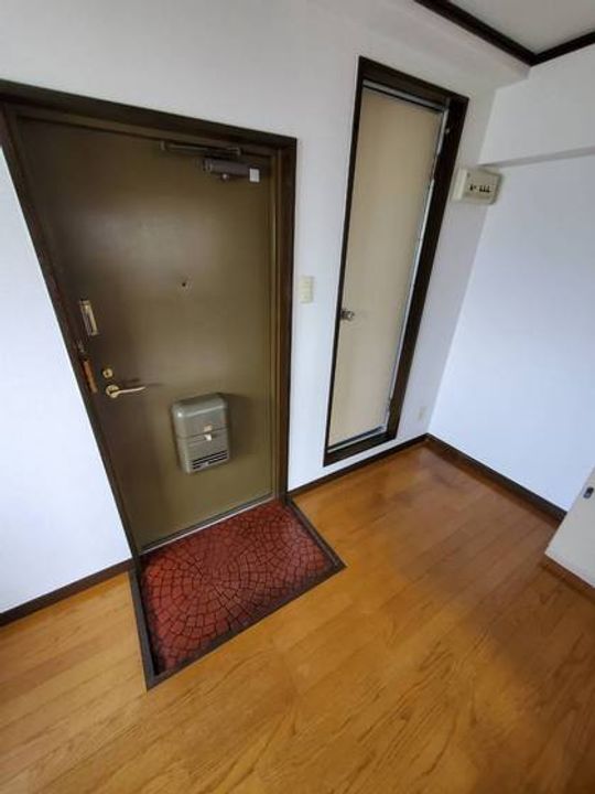 ロフト24の玄関