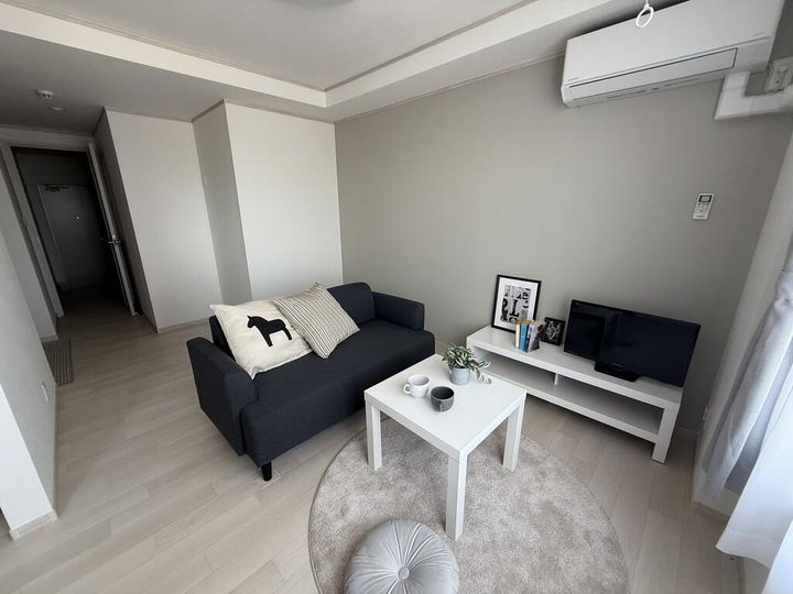 メリディアン吉岡壱番館の居間