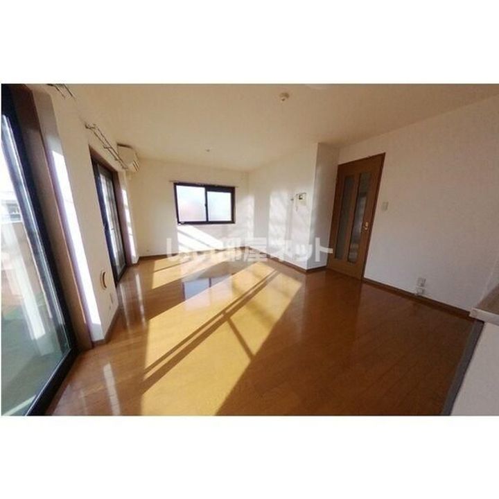 栃木県宇都宮市南町(マンション)の賃貸物件の居間