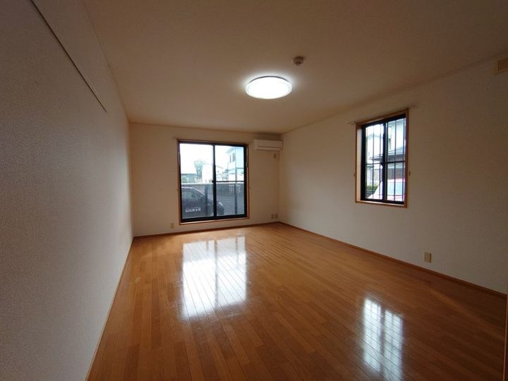 静岡県浜松市浜名区細江町広岡(アパート)の賃貸物件の居間