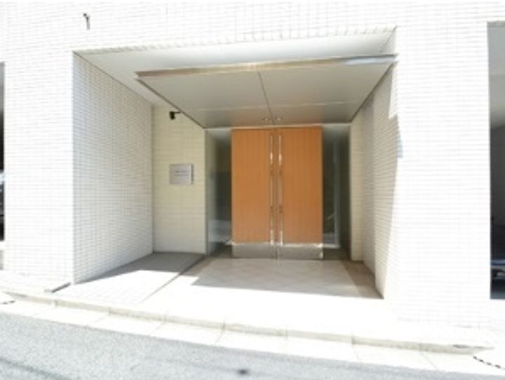 キャビンアリーナ南青山の地図