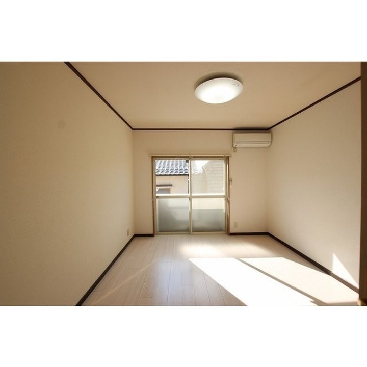 ブールバール北園の居間