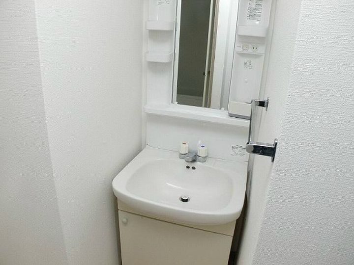 グラヴィス平尾の内装
