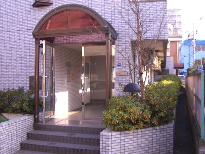 センチュリー八王子並木町の地図