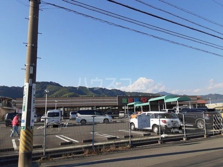 レオパレス良の周辺