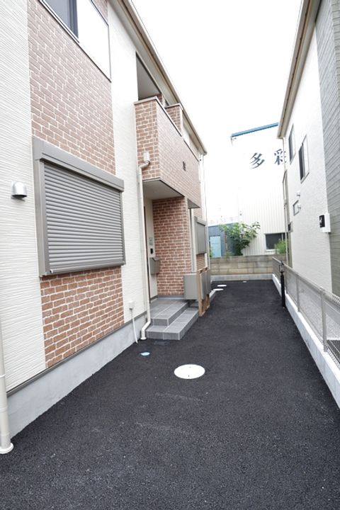 埼玉県蓮田市西新宿6(一戸建)の賃貸物件の玄関