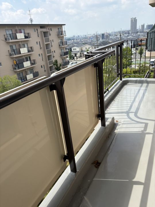 男山第4住宅311棟402号室の内装