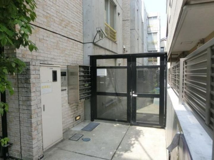 東京都渋谷区代々木4(マンション)の賃貸物件の地図