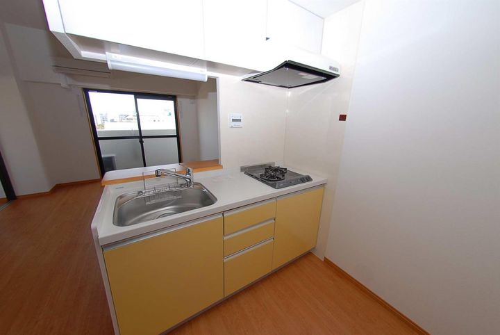 フロンティア加治屋のキッチン