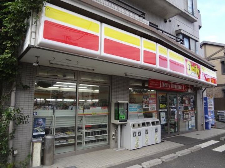 フォルス12の周辺