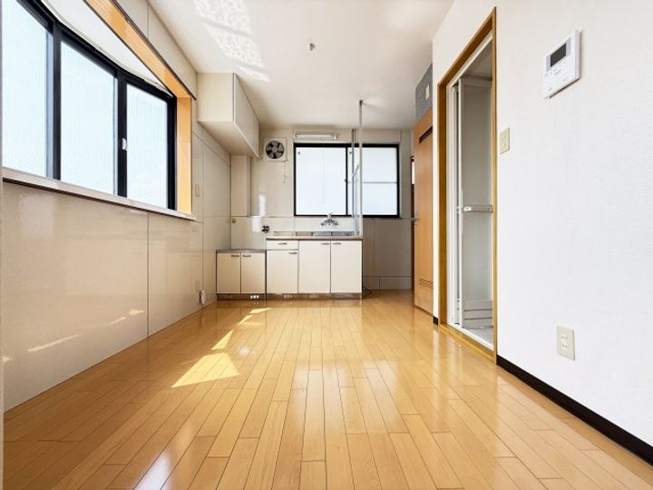 高知県高知市南御座(マンション)の賃貸物件の居間