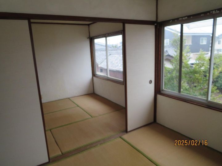 内田アパートの居間
