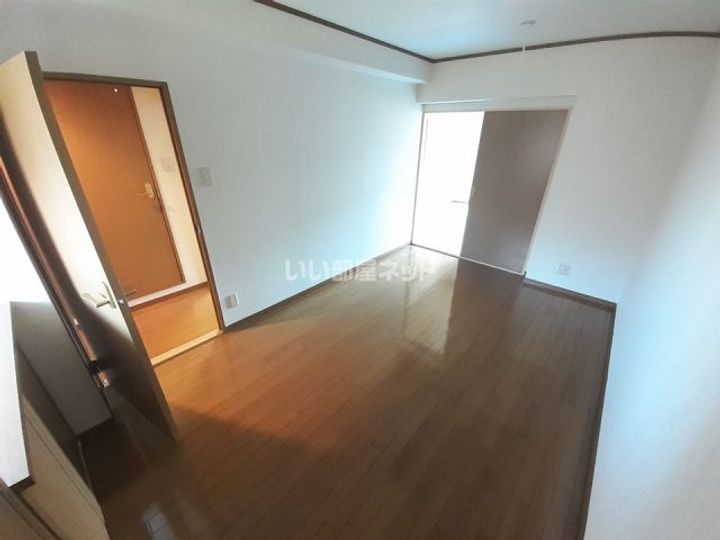 三重県伊賀市緑ケ丘東町(マンション)の賃貸物件の内装