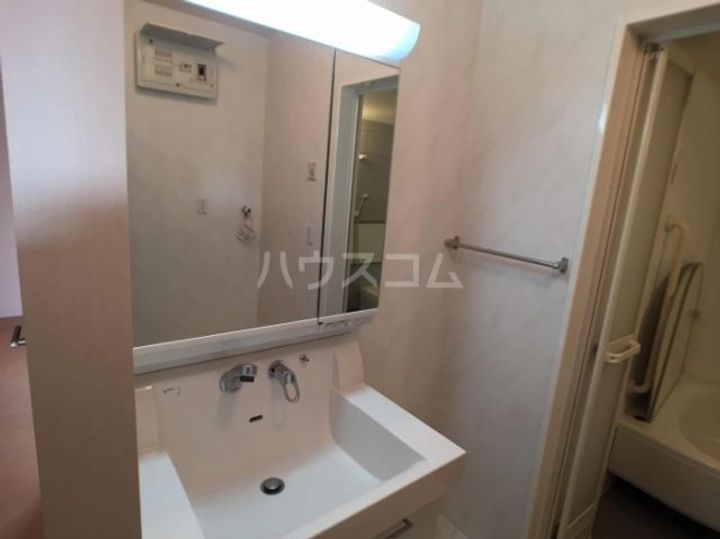 クロシェット Bの内装