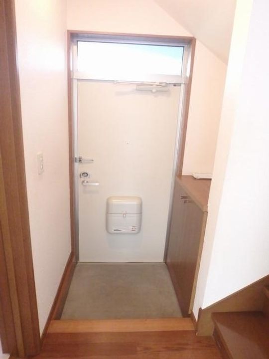 神奈川県横浜市栄区小菅ケ谷3(一戸建)の賃貸物件の玄関