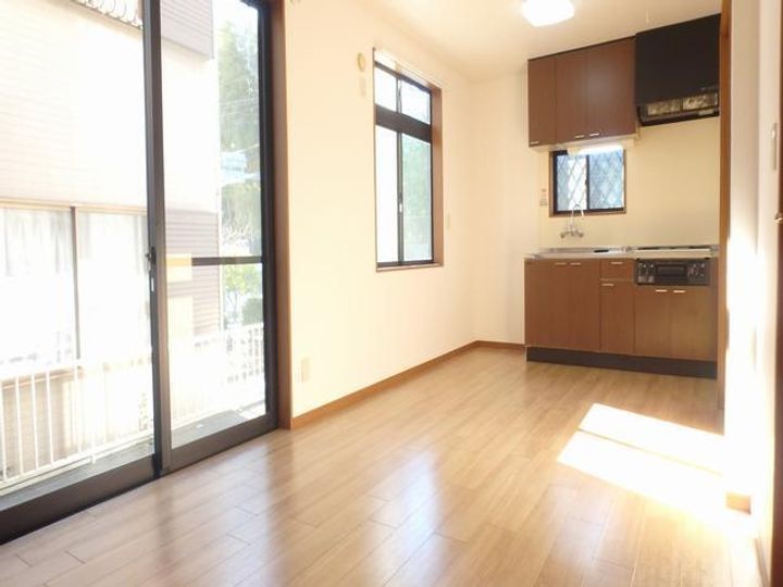 神奈川県横浜市栄区小菅ケ谷3(一戸建)の賃貸物件の居間