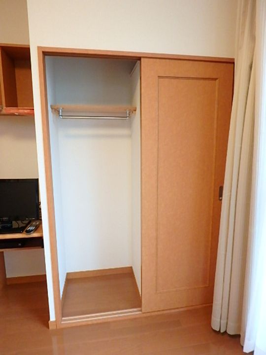 レオパレスサンジュリアン高ヶ坂の内装