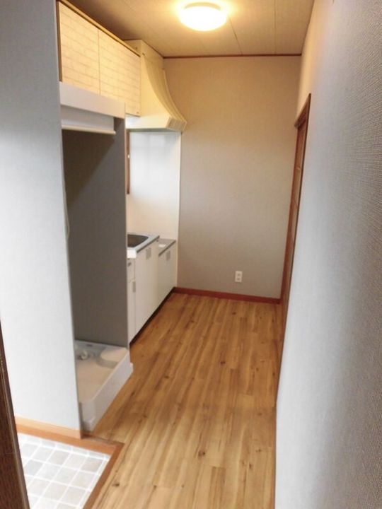 新里コーポの居間