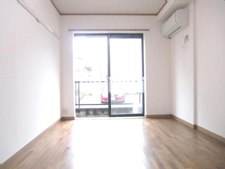 レジデンス鵠沼の居間