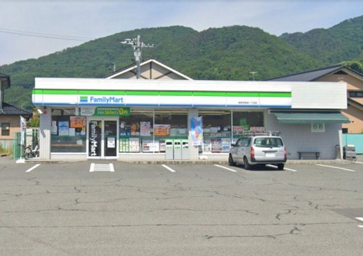 クレセント VIIの周辺