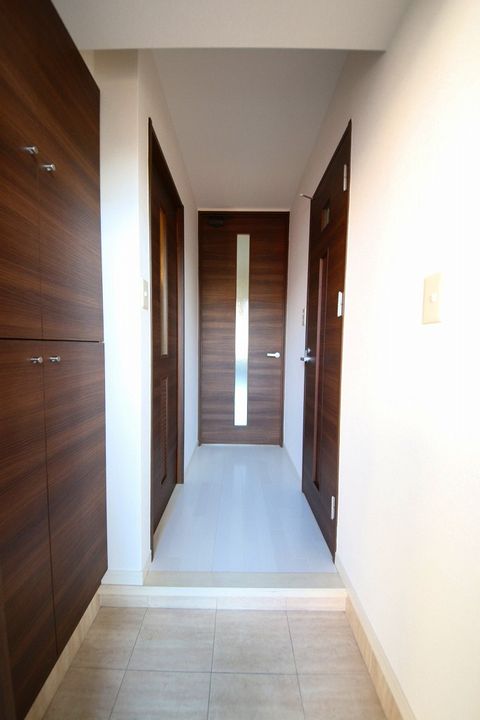 THE SQUARE Suite Residenceの玄関