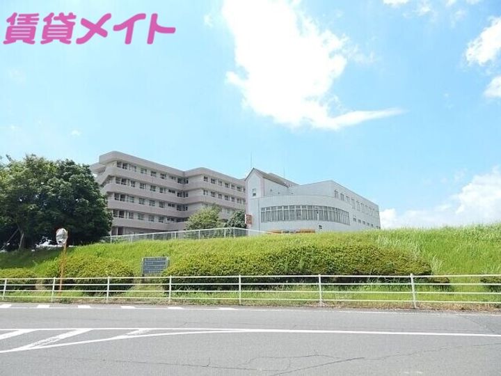 リナソラーレの周辺