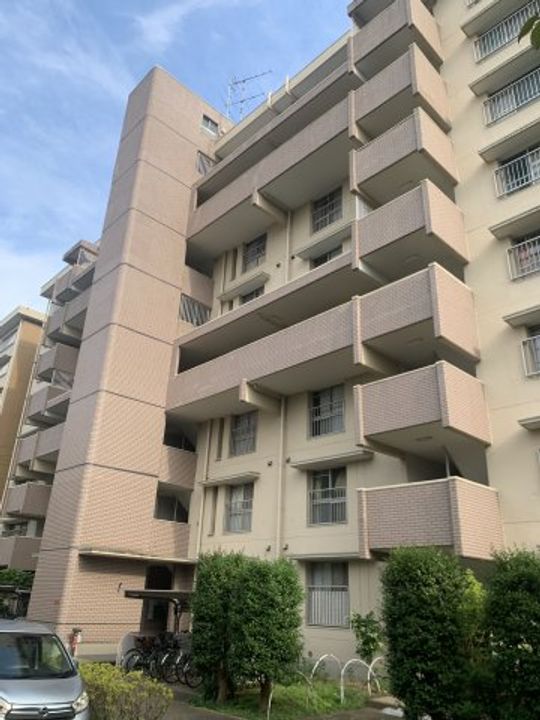 清水口第4住宅2-1-13号棟の外観