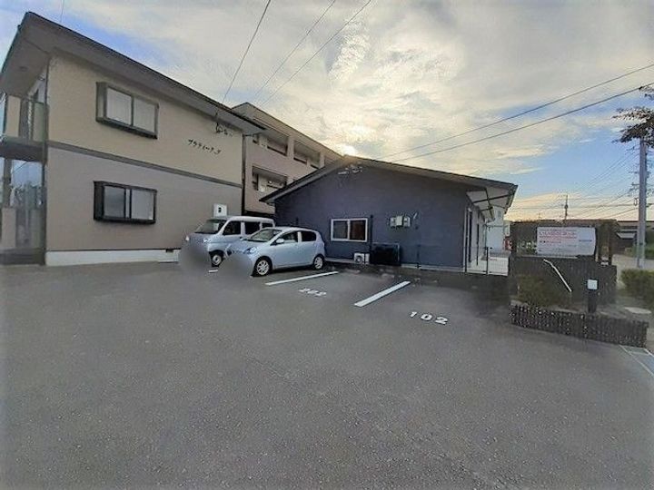 プラティークiの地図