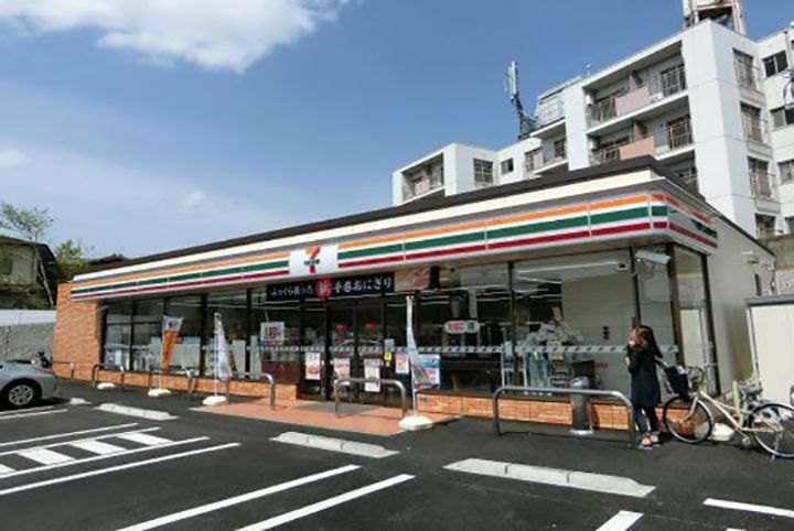 リバーサイド大豊の周辺