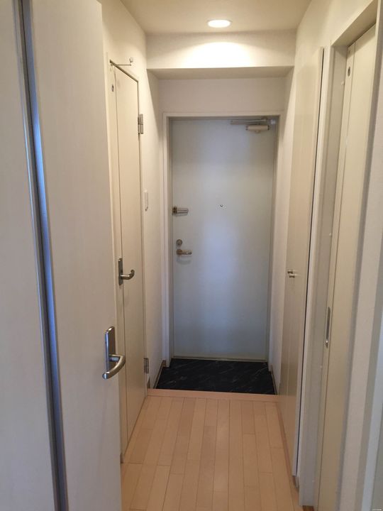 宮城県仙台市若林区新寺4(マンション)の賃貸物件の玄関