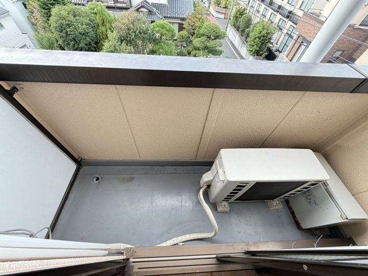 コートニュータウンの内装