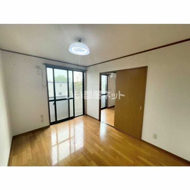 アルファレス若宮IIの内装