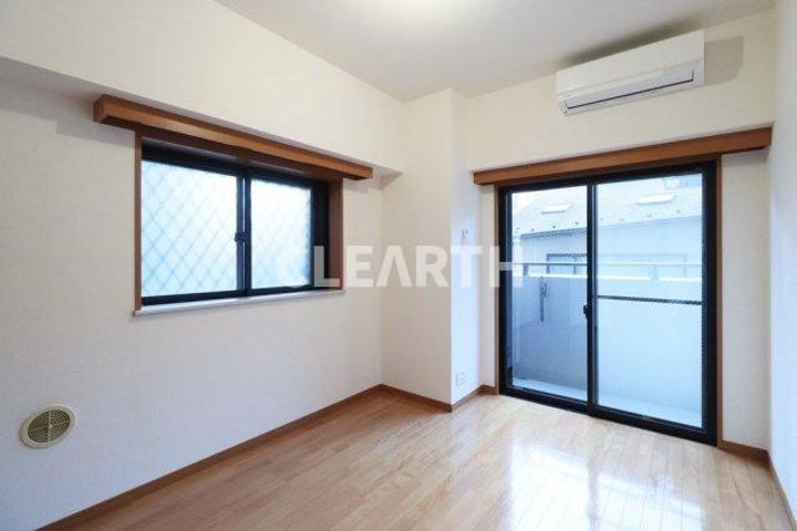 グランド ガーラ幡ヶ谷Eastの居間