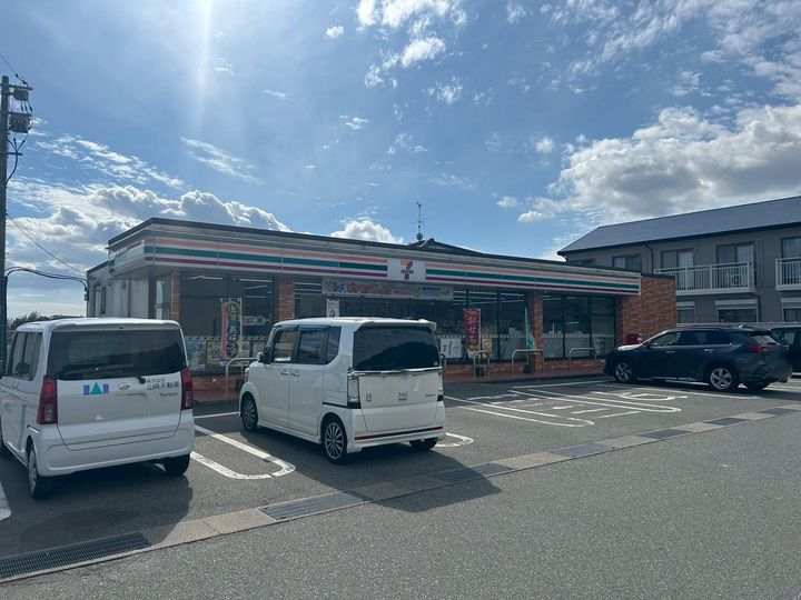 コーポサン B棟の周辺