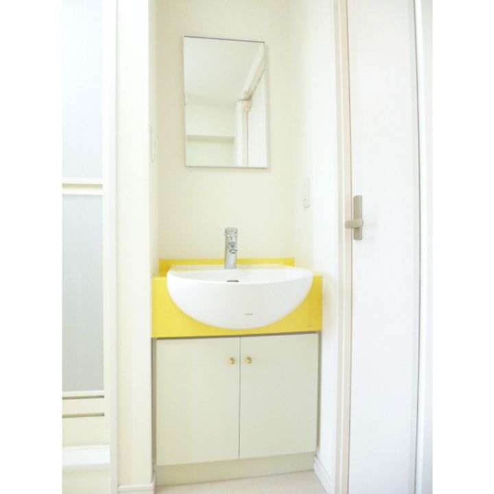 オーファス辛島公園の内装