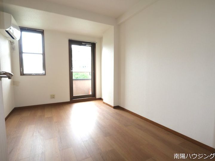 ビューテラスの居間