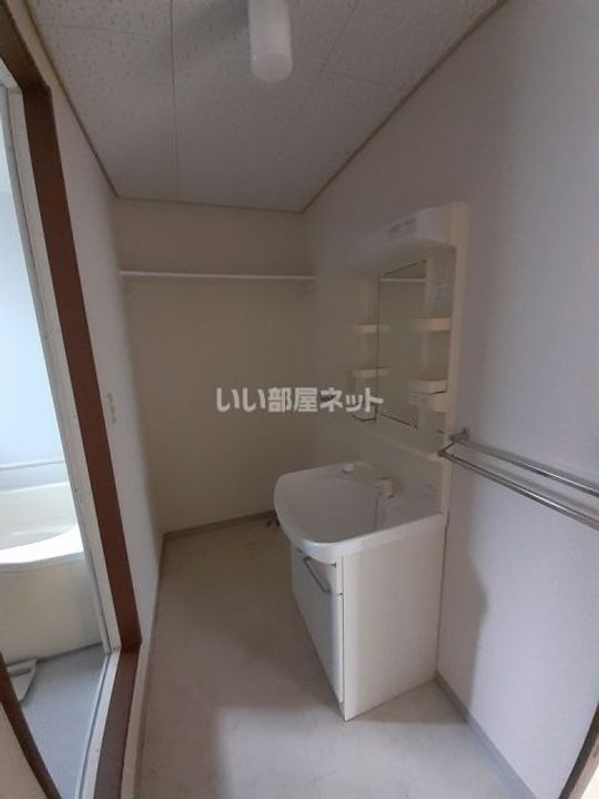 新潟県三条市直江町2(アパート)の賃貸物件の内装