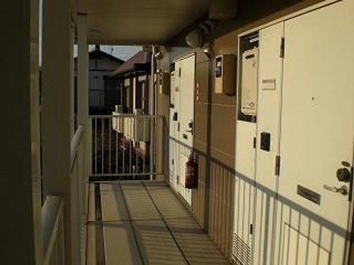 レオパレスFujiの玄関