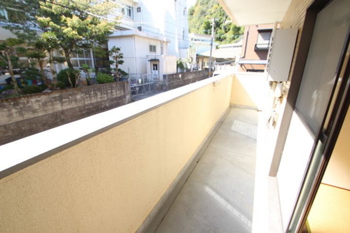 シャトル緑井の内装