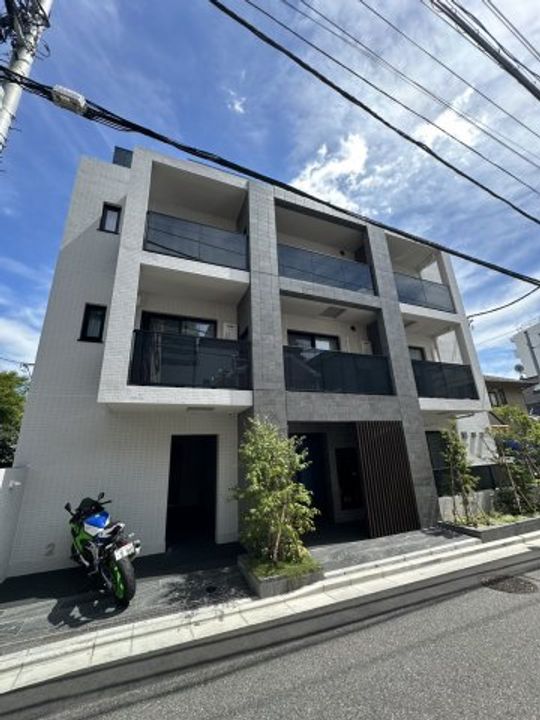 コンポジット渋谷初台の外観