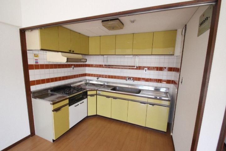 サンピア牛田のキッチン