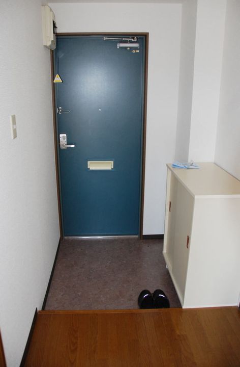 マイワタリの玄関