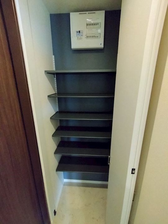 Advantage24の玄関