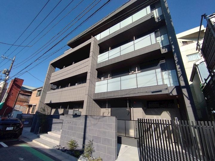 Advantage24の外観