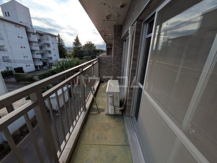 レジデンスカープ請地の内装