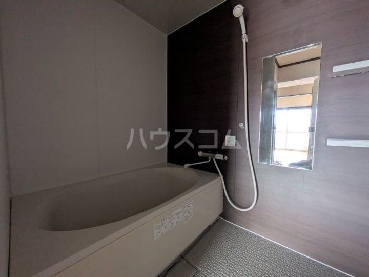 レジデンスカープ請地の風呂