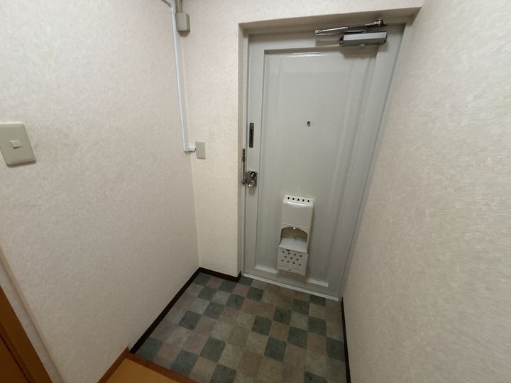 神奈川県横浜市青葉区千草台(マンション)の賃貸物件の玄関