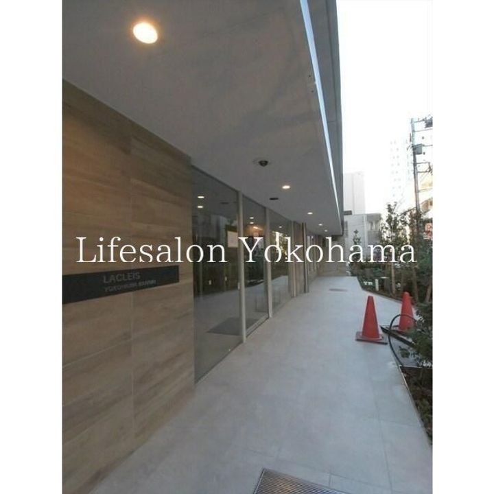 ラクレイス横濱関内の地図