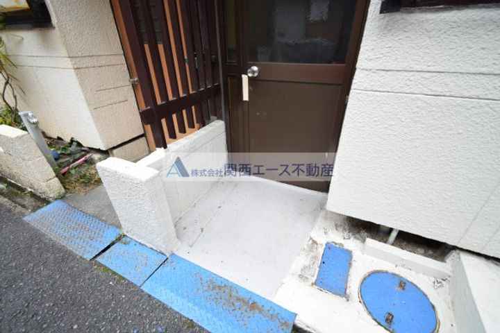 大阪府四條畷市雁屋北町(一戸建)の賃貸物件の地図